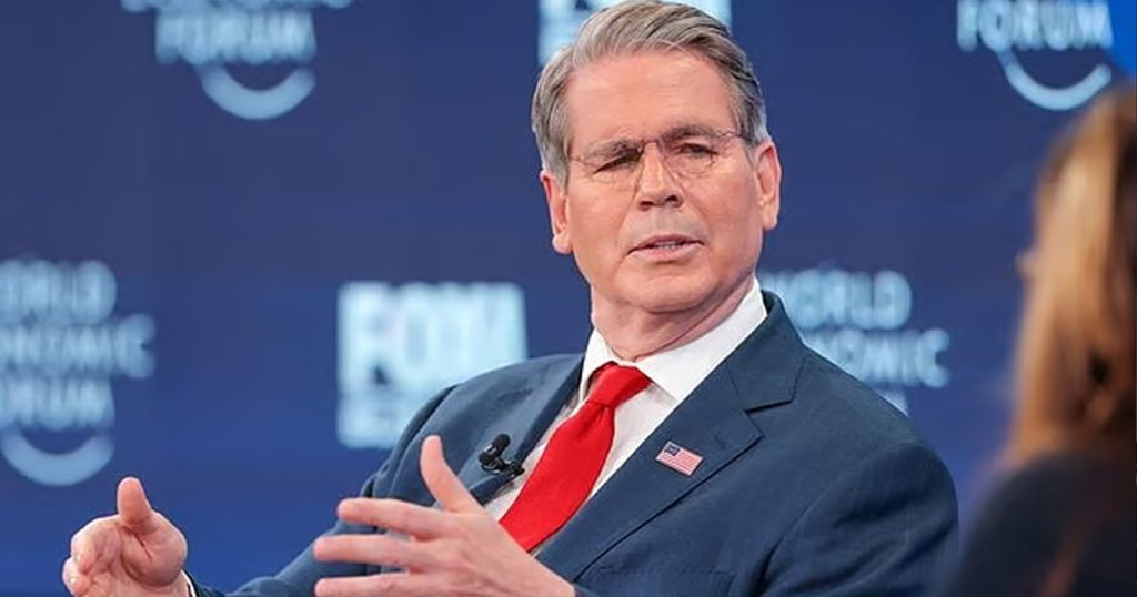 ইরানি তেলের ওপর বিধিনিষেধ শিথিল করতে পারে যুক্তরাষ্ট্র : অর্থমন্ত্রী স্কট বেসেন্ট