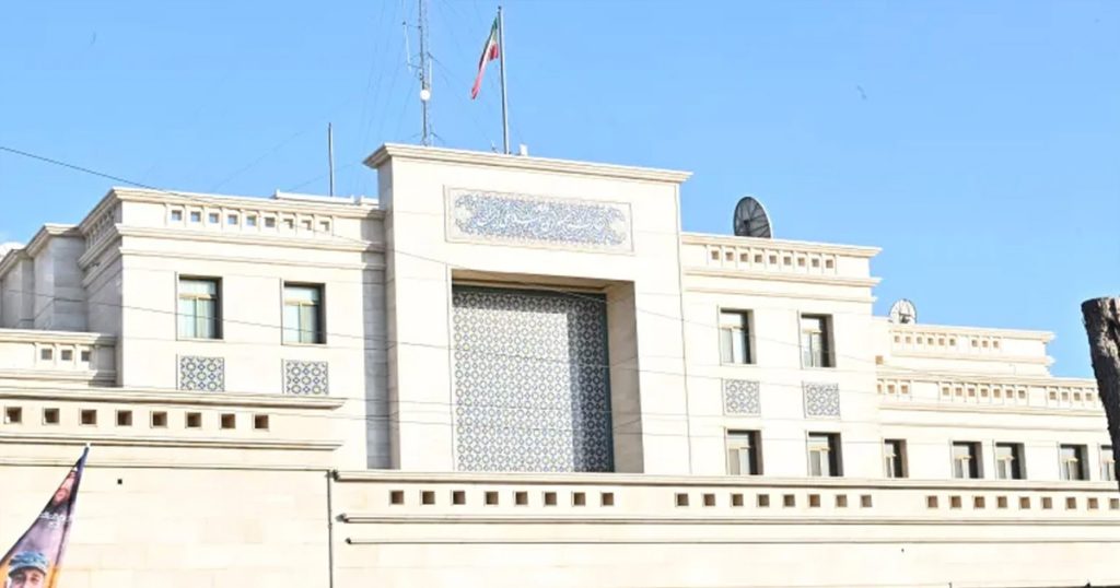 ইরানের রাষ্ট্রদূতকে ‘অবাঞ্ছিত ব্যক্তি’ ঘোষণা করলো লেবানন