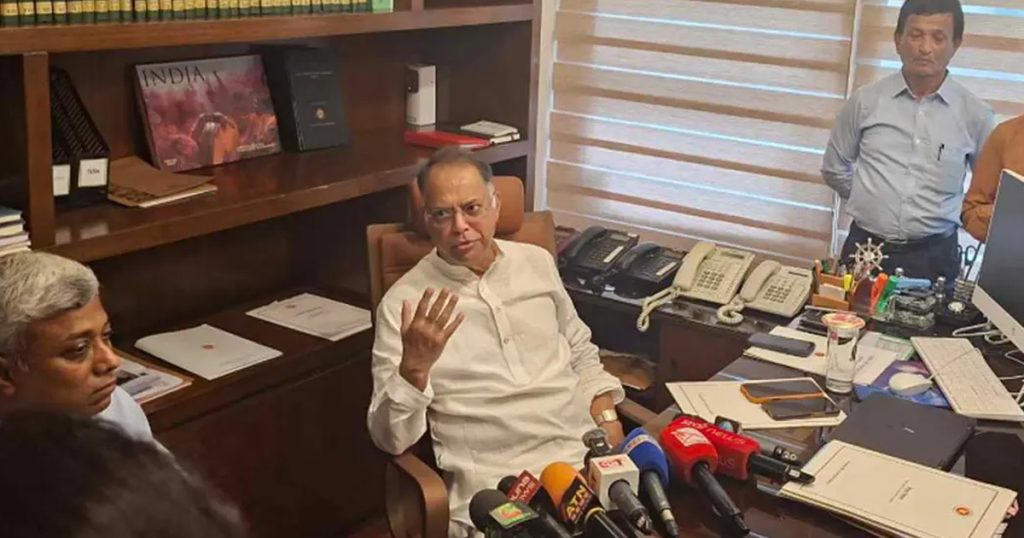 তেলের পর্যাপ্ত মজুত রয়েছে, বিক্রি বেড়ে যাওয়ায় সংকট তৈরি হয়েছে