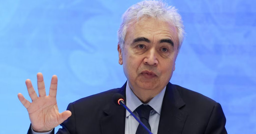 মধ্যপ্রাচ্যের তেল-গ্যাস নিয়ে গভীর সংকটের তথ্য দিল বিশ্ব জ্বালানি সংস্থা